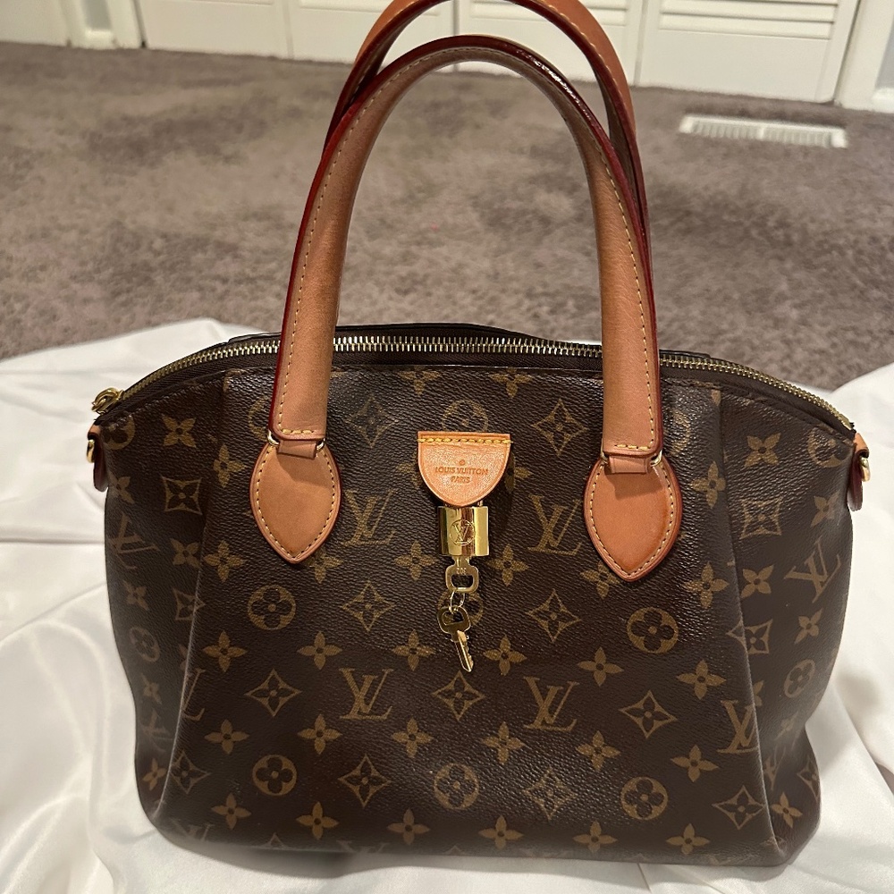 Louis Vuitton Rivoli MM